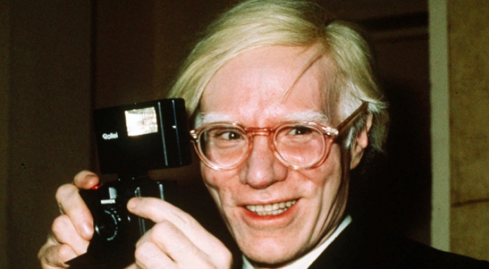 Webcam to broadcast from Andy Warhol’s U.S. grave