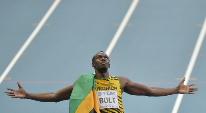 Bolt wins another 200 title