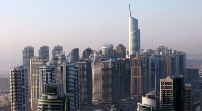 Dubai plans tallest office tower amid 45% vacancy