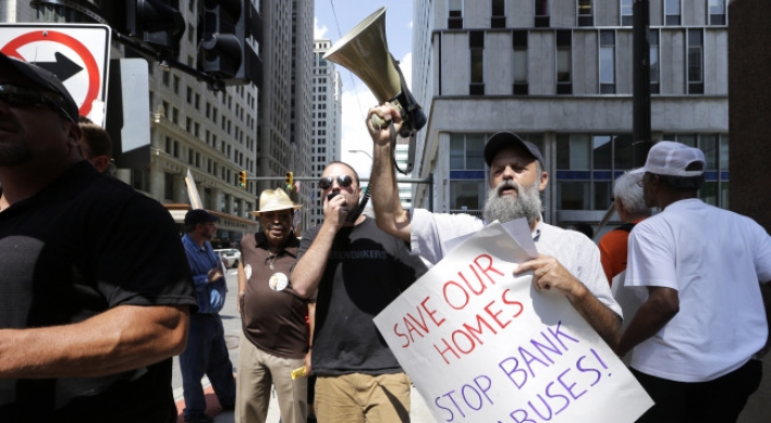 Creditors protest Detroit bankruptcy