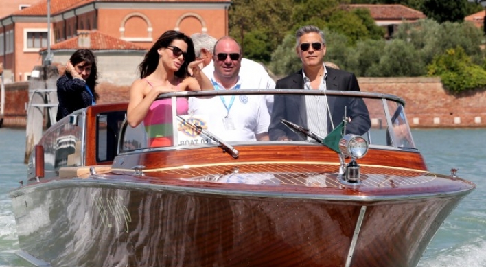 Clooney, Bullock space thriller opens Venice film festival
