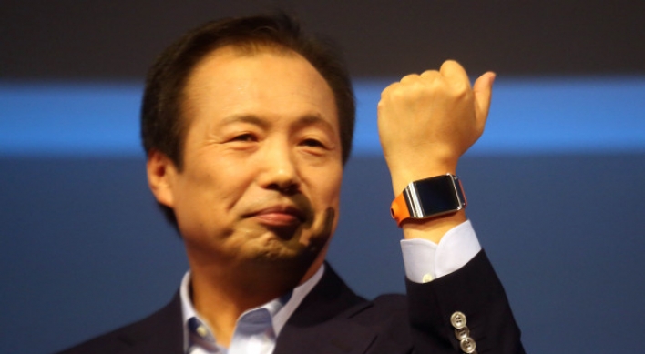 Samsung Electronics unpacks smart watch, new Galaxy Note