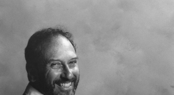 Documentary filmmaker Saul Landau dies at 77