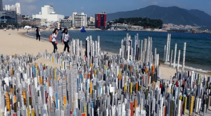 Sculptures replace holiday sunseekers on Busan beach