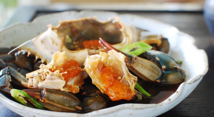 Ganjang gejang (Raw crabs marinated in soy sauce)