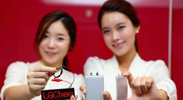 LG Chem to roll out bendable batteries