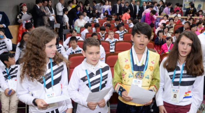 NGO awards children’s essay contest winners