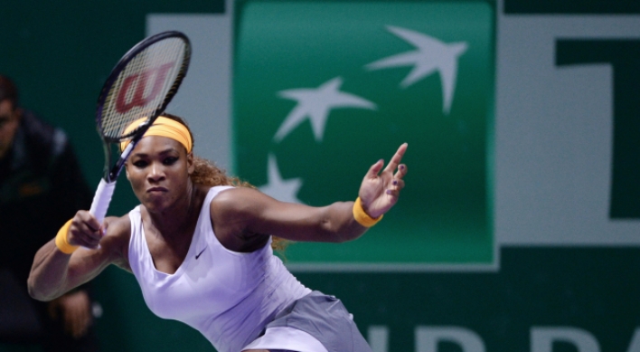 Serena Williams reaches semis of WTA Championships