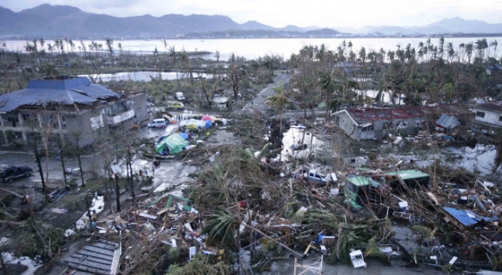 More than 10,000 feared dead in typhoon-ravaged Philippines