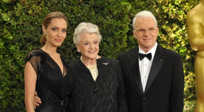 Jolie, Lansbury, Martin, Tosi accept Oscars