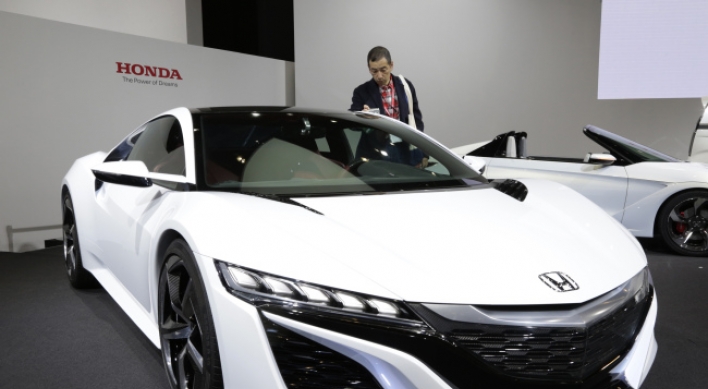 Honda to roll out new fuel-cell car in 2015