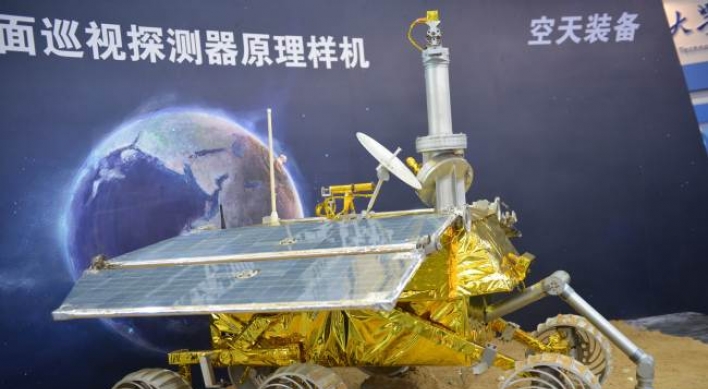 China set for moon rover launch