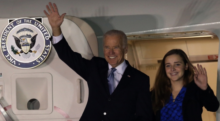 Biden in Seoul to discuss China’s air zone