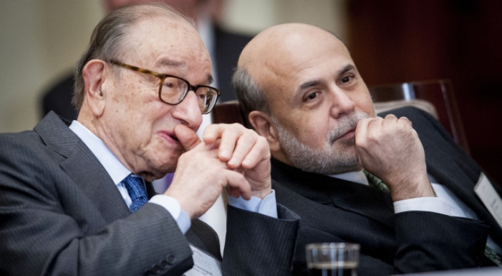 Bernanke says Fed stood up to pressure in ‘finest hours’