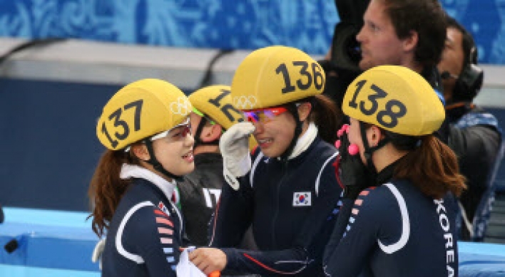 Korea wins gold in women's short track relay