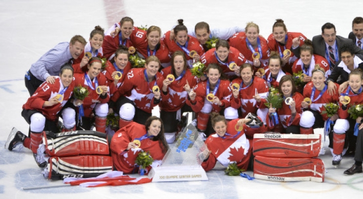 Canada beats U.S. 3-2 in OT for women’s hockey gold