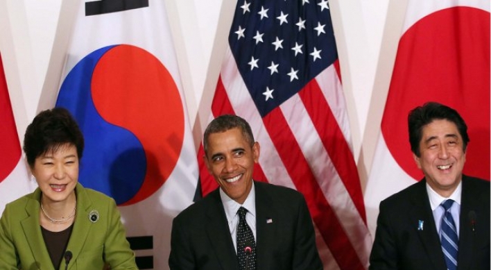 Park agrees with Obama, Abe to work closely on N. K.