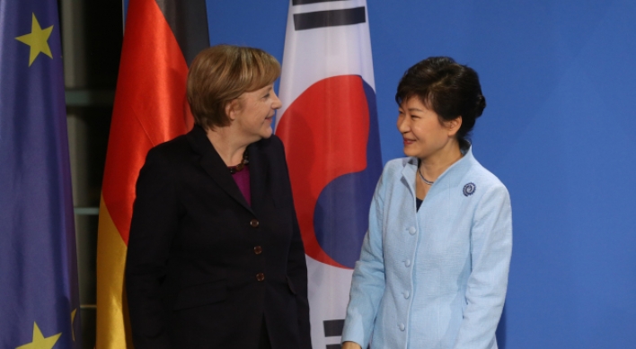 Park, Merkel vow to work closely for Korean unification process