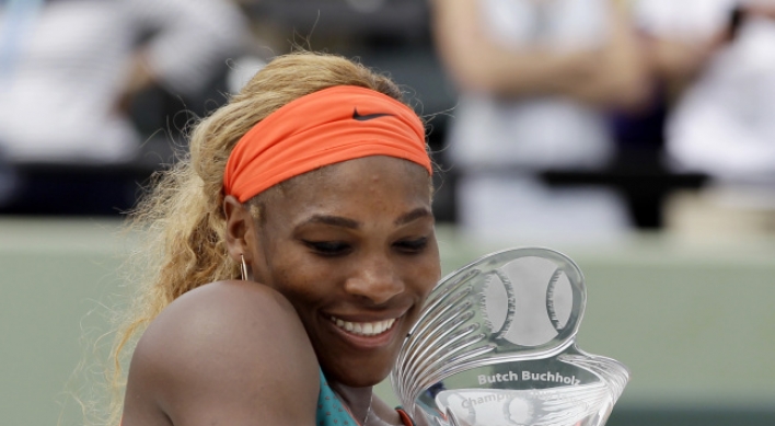 Serena Williams beats Li Na for Sony Open title