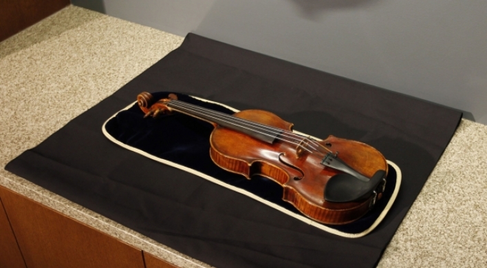 In blind test, soloists like new violins over old