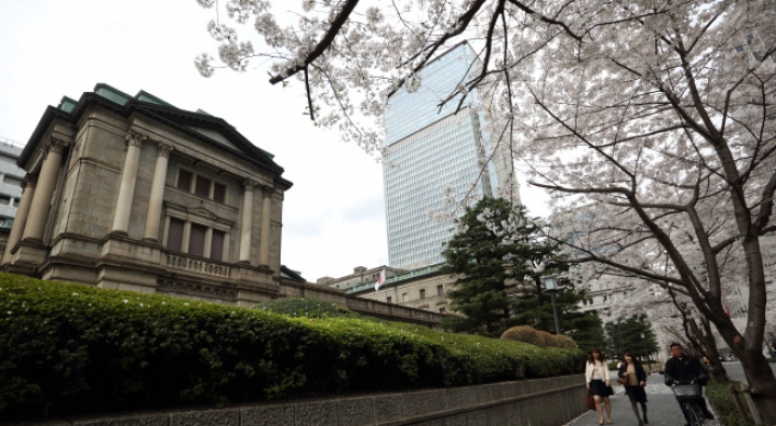 BOJ refrains from boosting stimulus