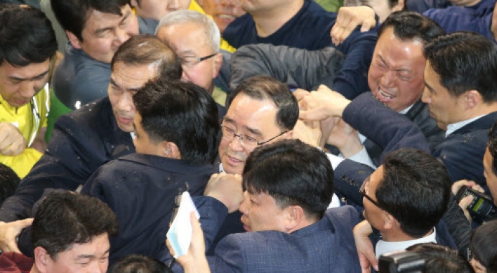 [Ferry Disaster] Anger surges over crew, state response