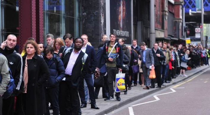 48-hour tube strike forces Londoners overground