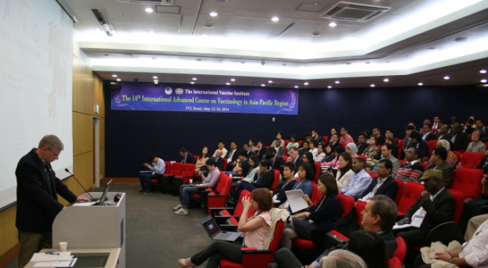 IVI hosts vaccinology course