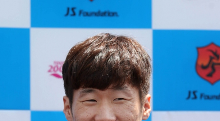 Korean football icon Park Ji-sung announces retirement