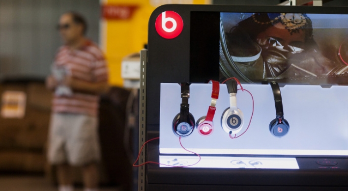 Apple acquires Beats