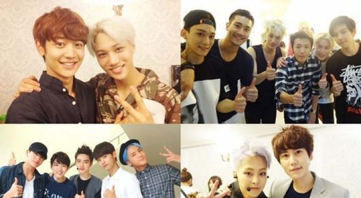 Backstage photos of EXO‘s Seoul concert released