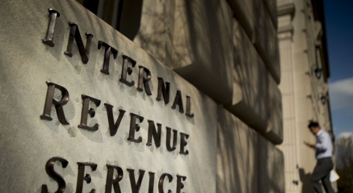 77,000 banks to share tax info with IRS