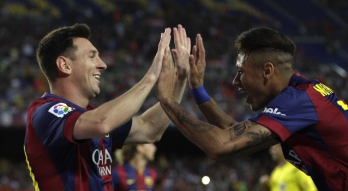 Neymar, Suarez back on the pitch