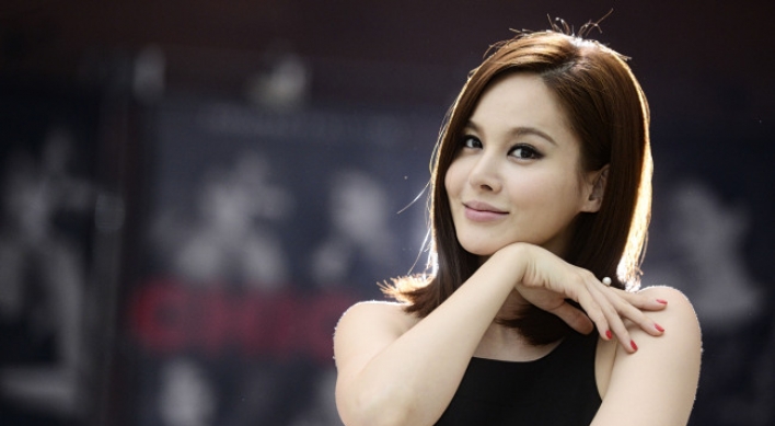 [Herald Interview] Ivy finds her place in ‘Chicago’