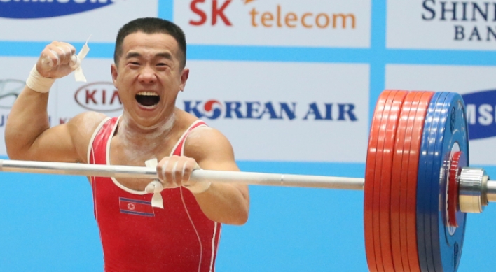 [Asian Games] Weightlifter breaks world record to win first gold for N. Korea
