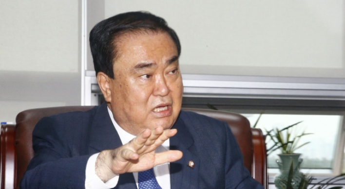 New opposition chief raises hopes for Sewol breakthrough
