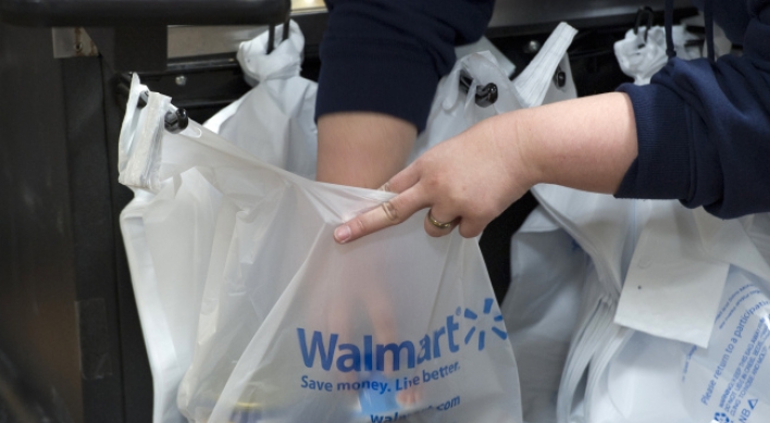 Wal-Mart cuts health benefits for some part-time employees