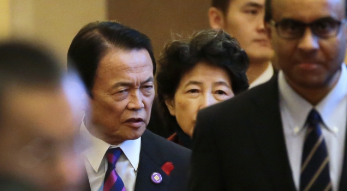 APEC chiefs meet amid global worries