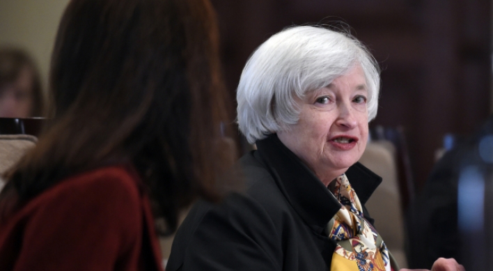 Fed wary over global growth