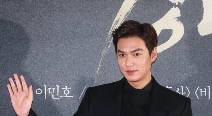 Lee Min-ho talks violence, poverty, and pressure on “Gangnam 1970”