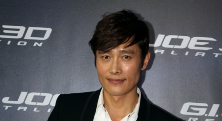 Lee Byung-hun blackmailers get jail terms