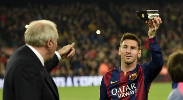 Messi, Arsenal lead AP Global Football 10