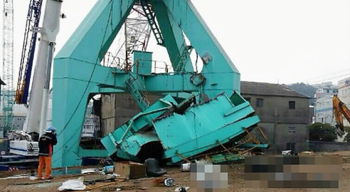 Four killed in crane demolition accident
