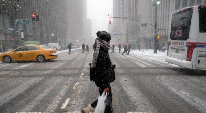 'Historic' blizzard strikes U.S. northeast