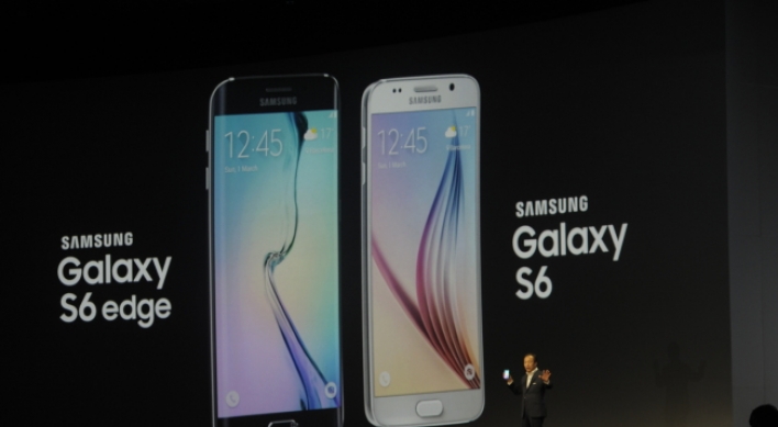 Samsung takes on Apple with new flagship phones