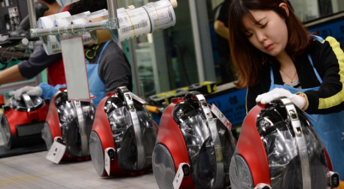 LG takes on Dyson in world’s premium vacuum cleaner market