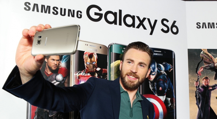 Samsung ditches corporate logo on smartphones in Japan