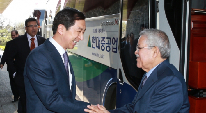 Saudi Aramco board visits Hyundai Heavy, S-Oil