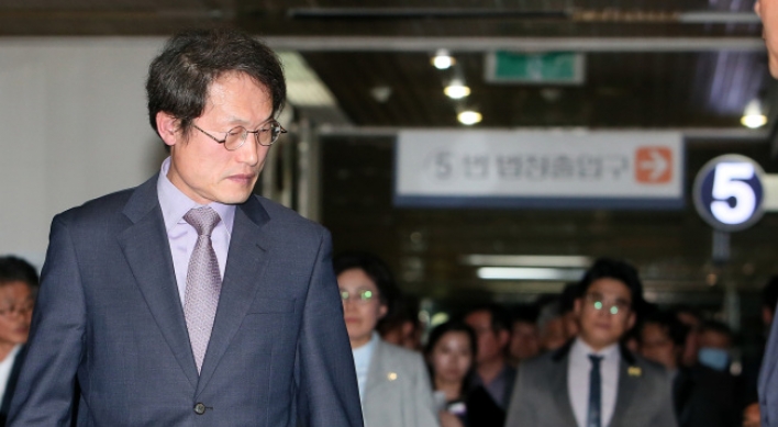 Conviction threatens Seoul education chief