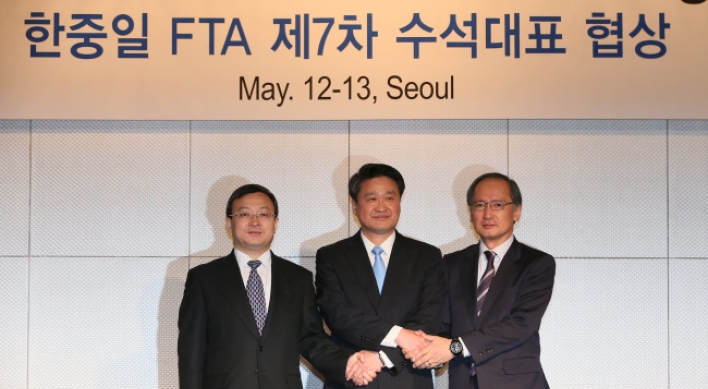 Korea, China and Japan resume trilateral FTA talks